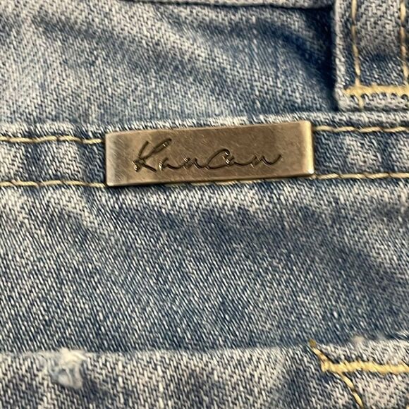 KanCan distressed Jean shorts, Small - Picture 4 of 6